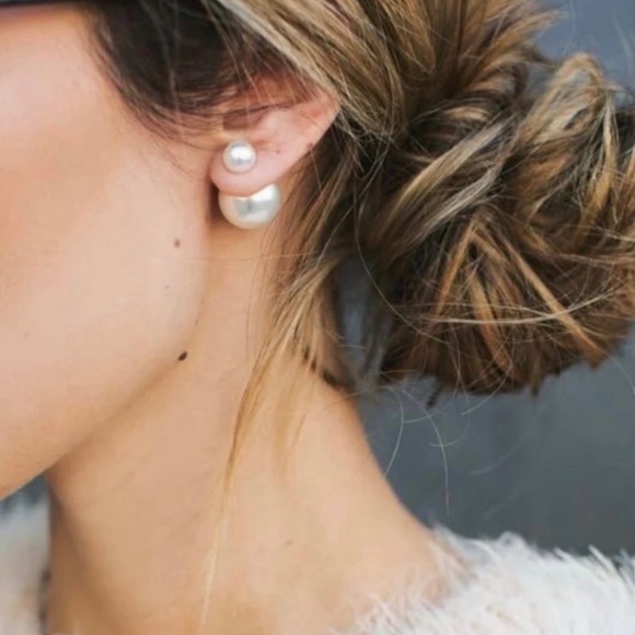 Pearl Ball Double-Sided Stud Earrings. - Picture 3 of 12